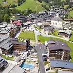 Alpinresort Valsaa - Adults Only מלון זאלבך הינטרגלם
