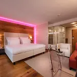 Alpinresort Valsaa - Adults Only מלון זאלבך הינטרגלם