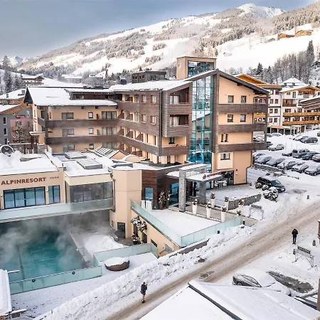 Alpinresort Valsaa - Sport & Hotel Saalbach-Hinterglemm