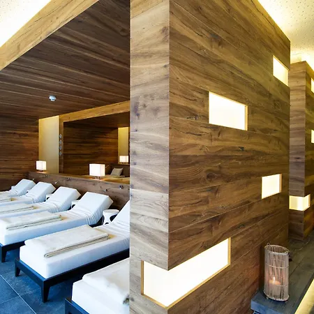 Alpinresort Valsaa - Sport & 4* Saalbach-Hinterglemm
