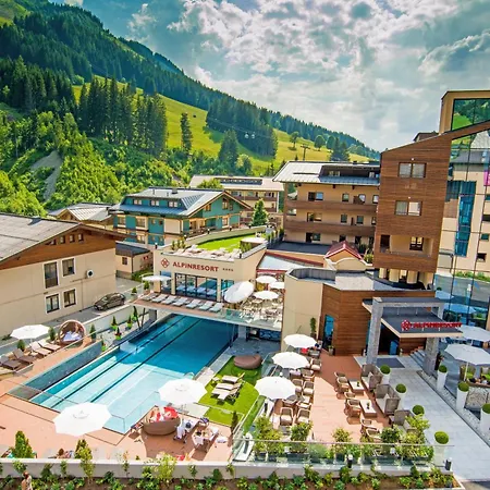 Szálloda Alpinresort Valsaa - Adults Only Saalbach Hinterglemm