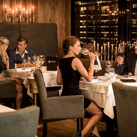 Alpinresort Valsaa - Sport & Otel