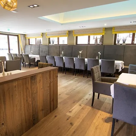 Alpinresort Valsaa - Sport & Saalbach-Hinterglemm